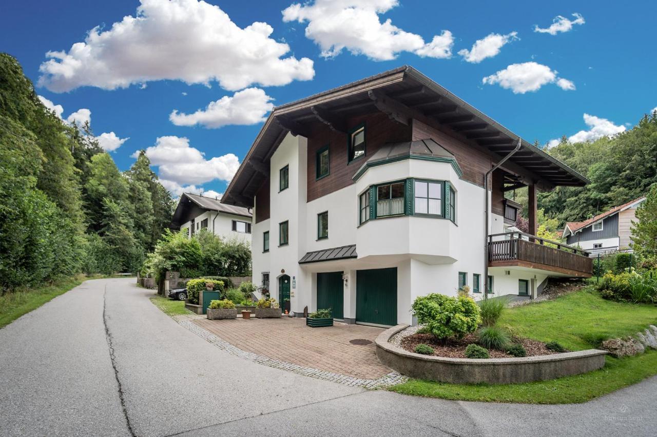 Appartamento Haus Marianne Hof bei Salzburg Esterno foto
