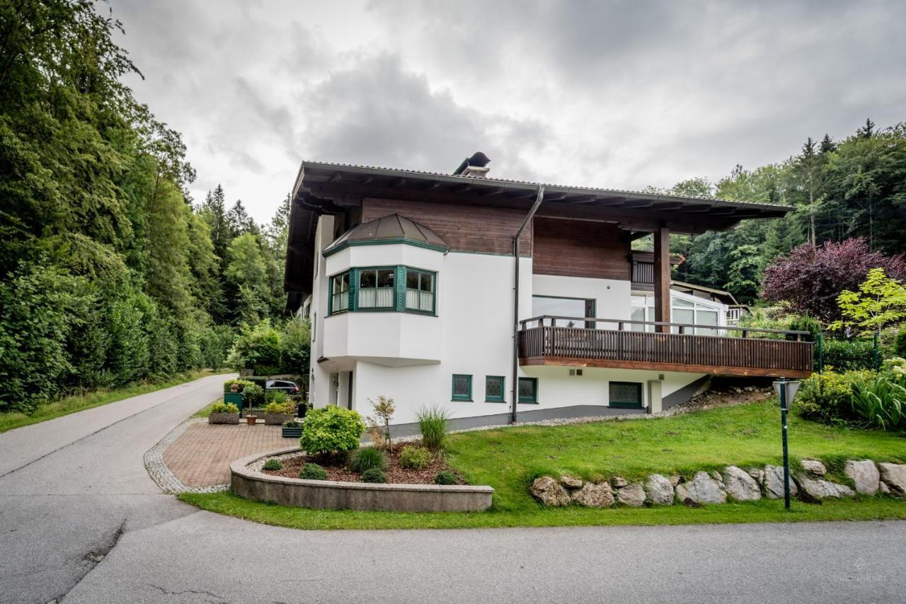 Appartamento Haus Marianne Hof bei Salzburg Esterno foto