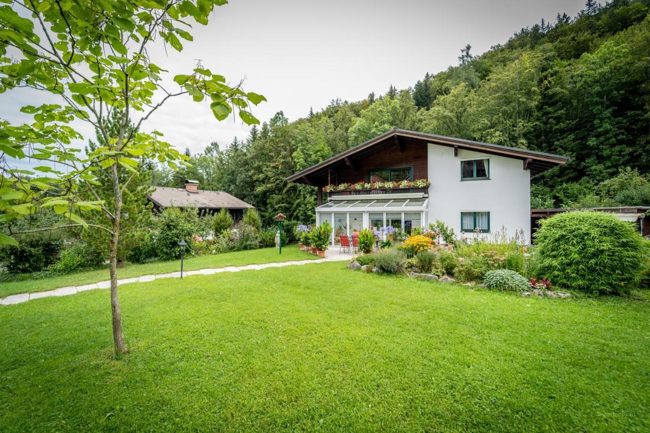 Appartamento Haus Marianne Hof bei Salzburg Esterno foto