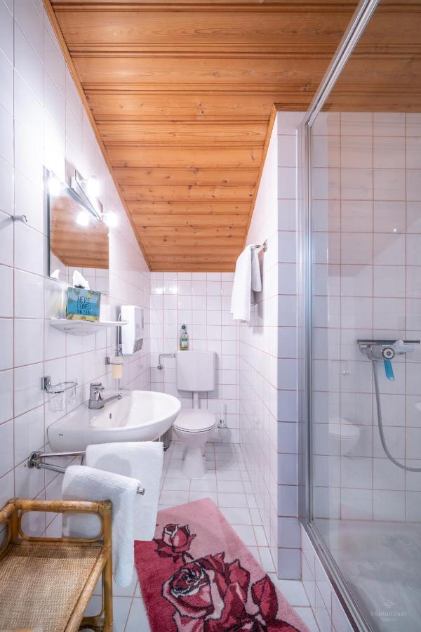 Appartamento Haus Marianne Hof bei Salzburg Esterno foto