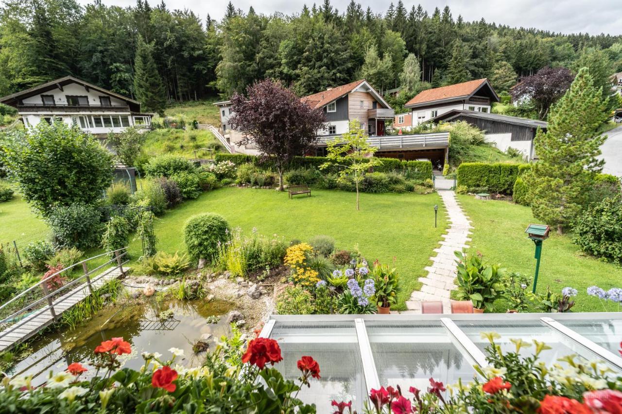 Appartamento Haus Marianne Hof bei Salzburg Esterno foto