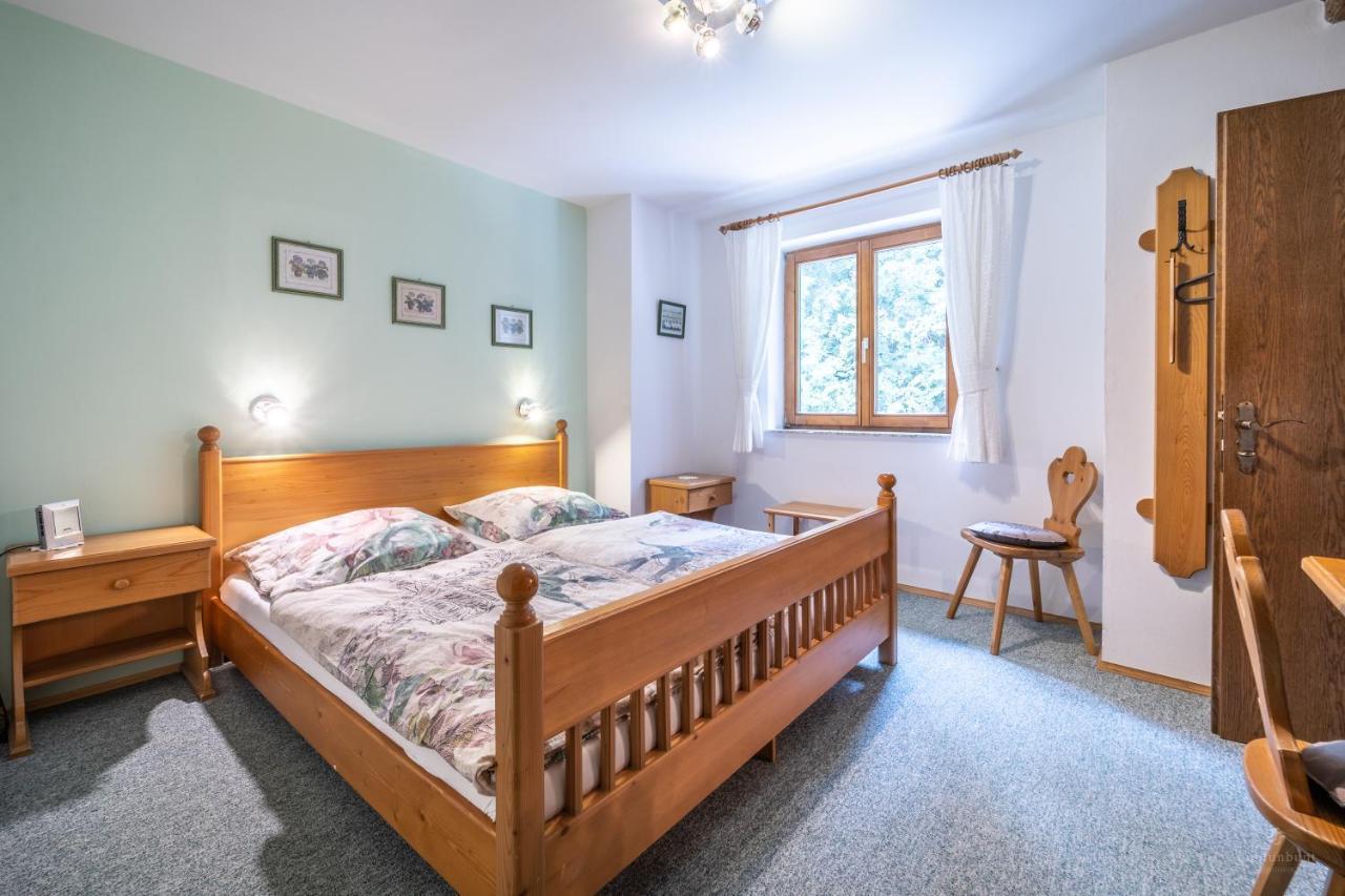 Appartamento Haus Marianne Hof bei Salzburg Esterno foto